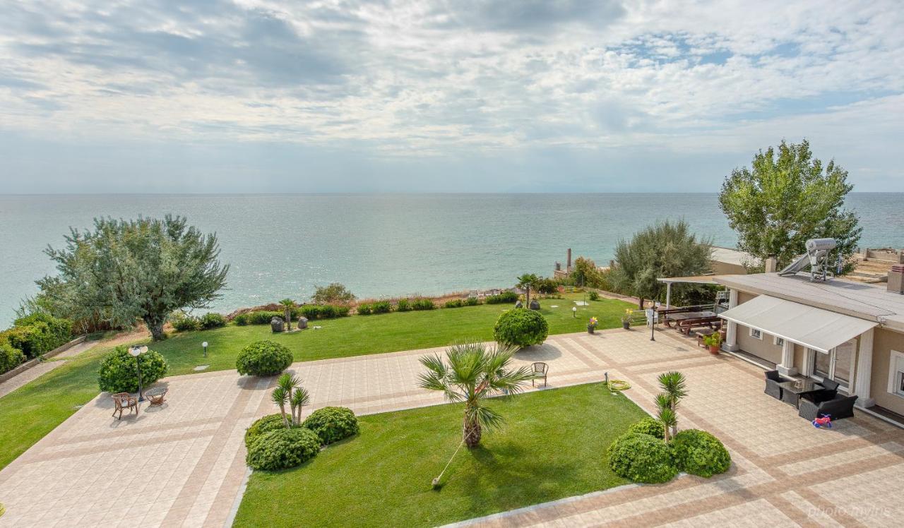 Villa Alexandros Alexandroupolis Buitenkant foto